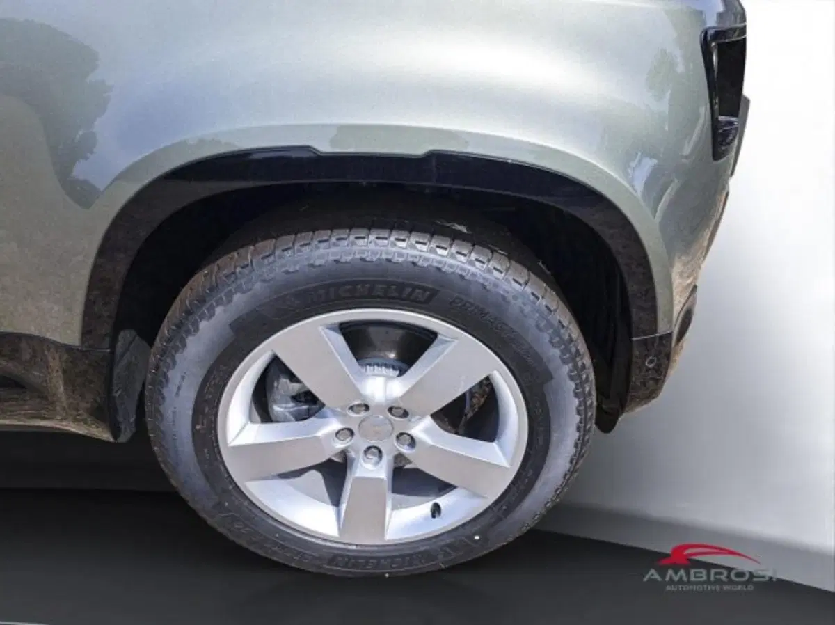 Land Rover Defender usata a Perugia (13)