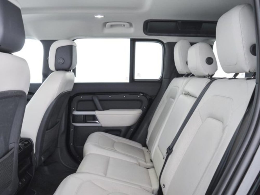 Land Rover Defender usata a Perugia (15)