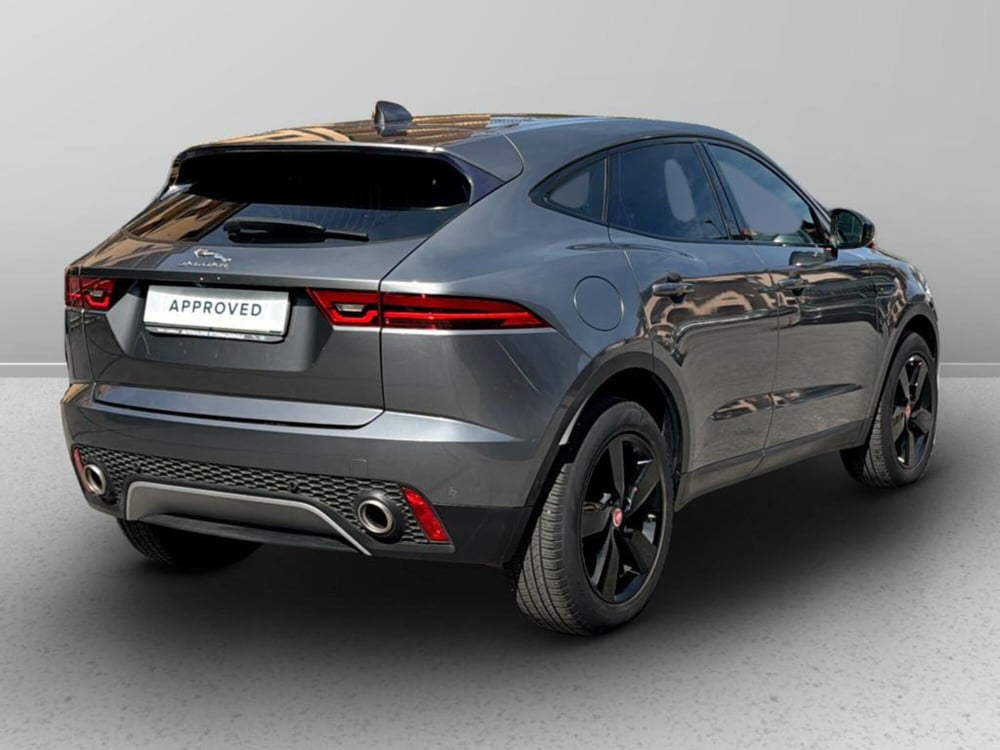 Jaguar E-Pace usata a Varese (2)