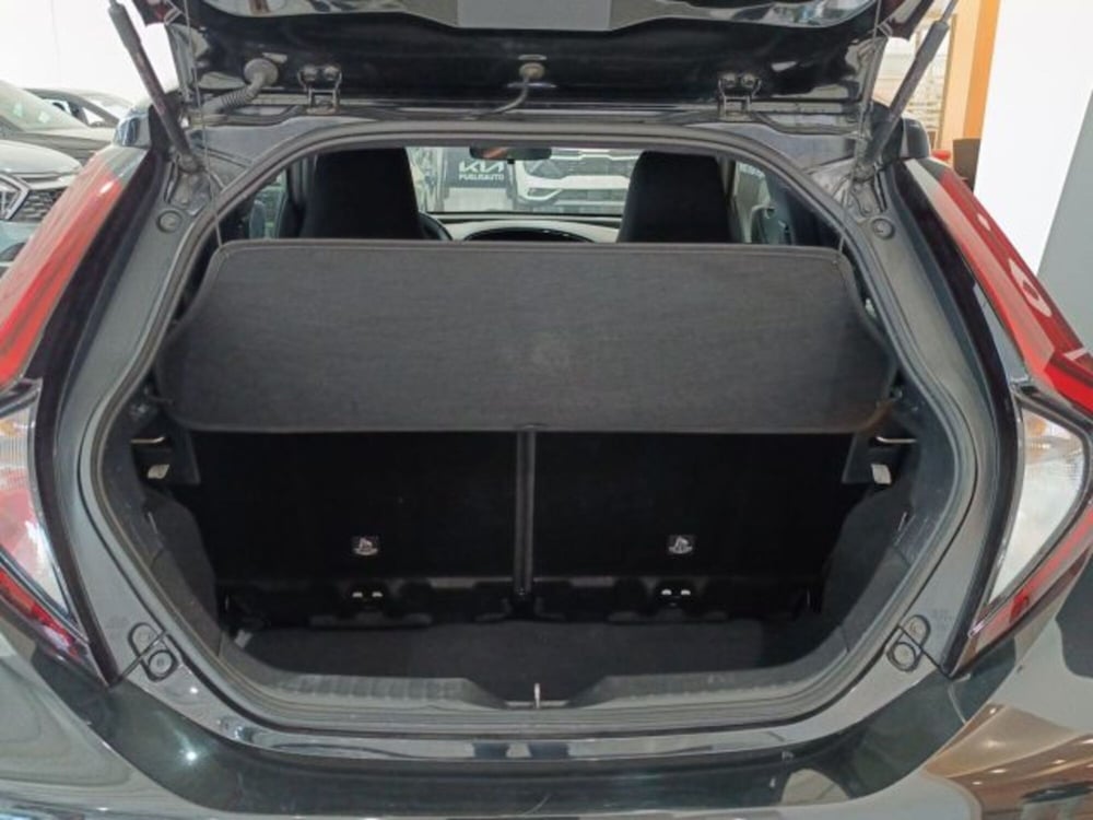 Toyota Aygo X usata a Catania (12)