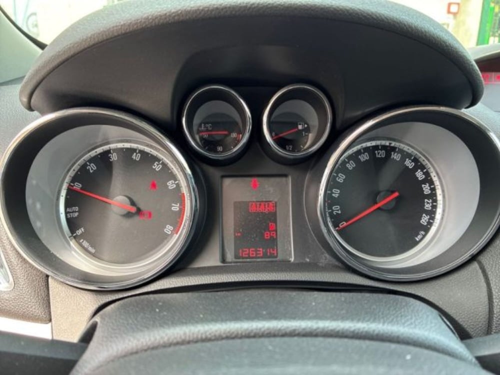 Opel Mokka usata a Ancona (12)