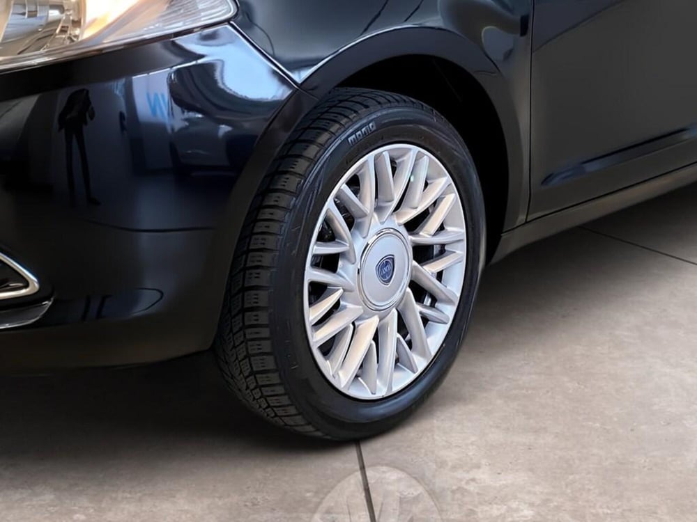 Lancia Ypsilon usata a Torino (15)