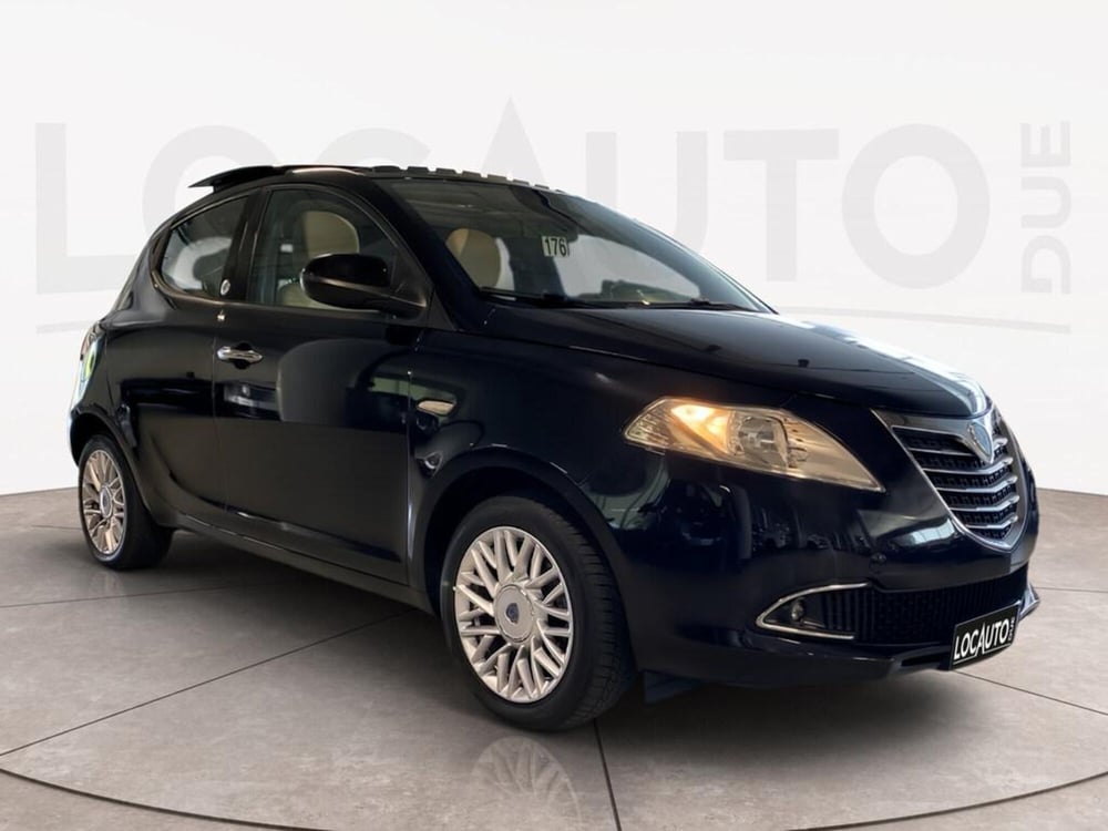 Lancia Ypsilon usata a Torino (2)