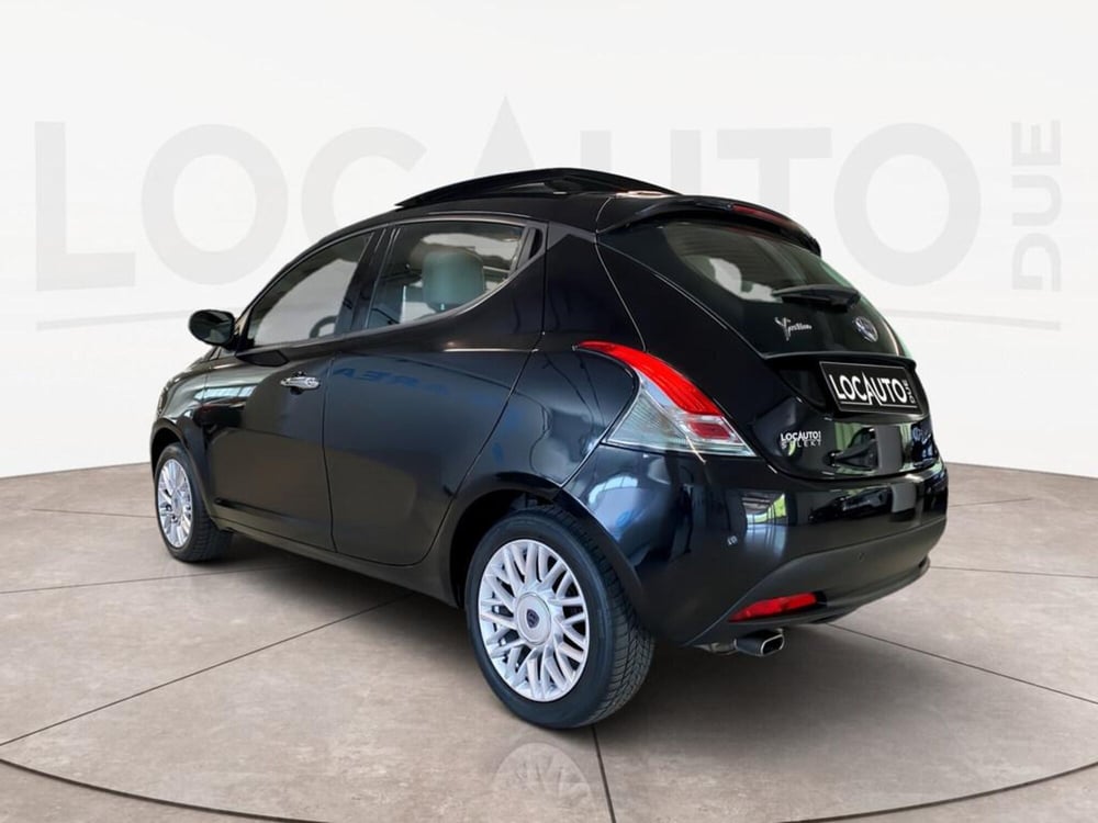 Lancia Ypsilon usata a Torino (4)
