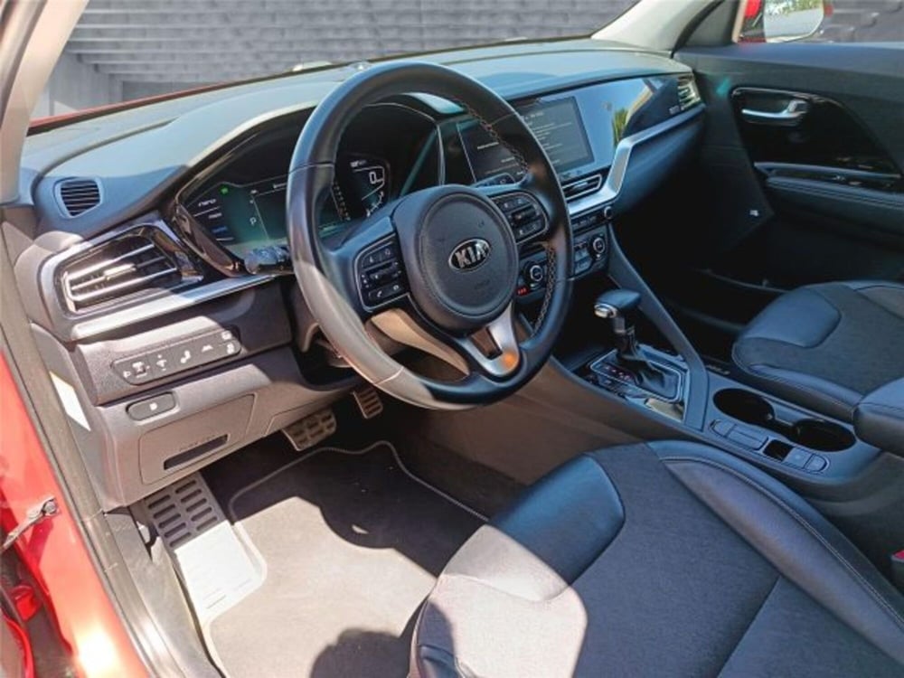 Kia Niro usata a Bari (11)