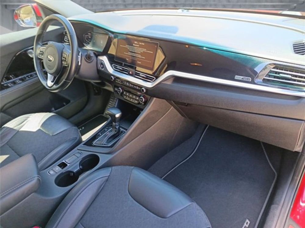Kia Niro usata a Bari (13)