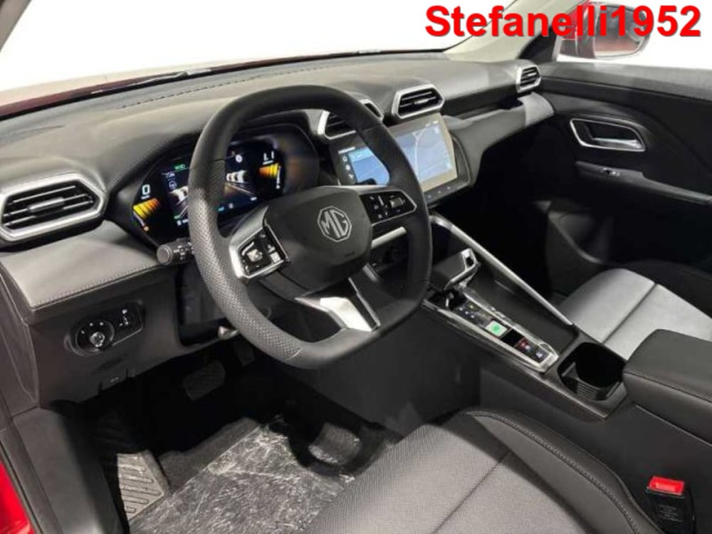 Mg ZS EV nuova a Bologna (11)