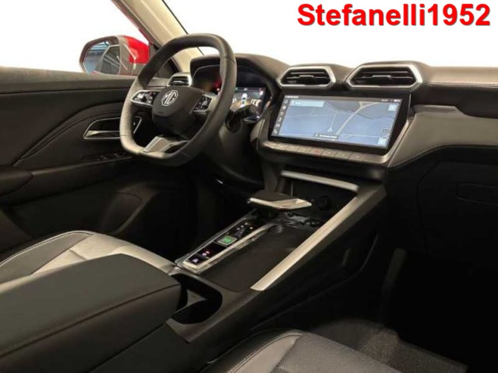 Mg ZS EV nuova a Bologna (15)