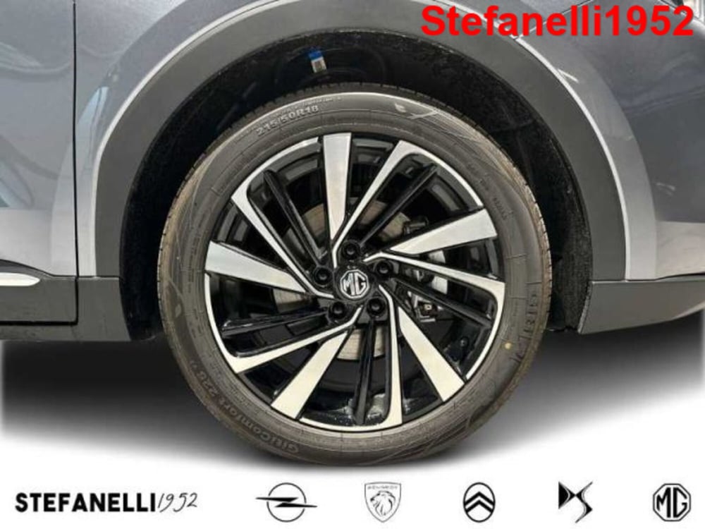 Mg ZS EV nuova a Bologna (8)