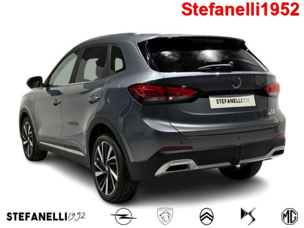Mg ZS EV nuova a Bologna (5)