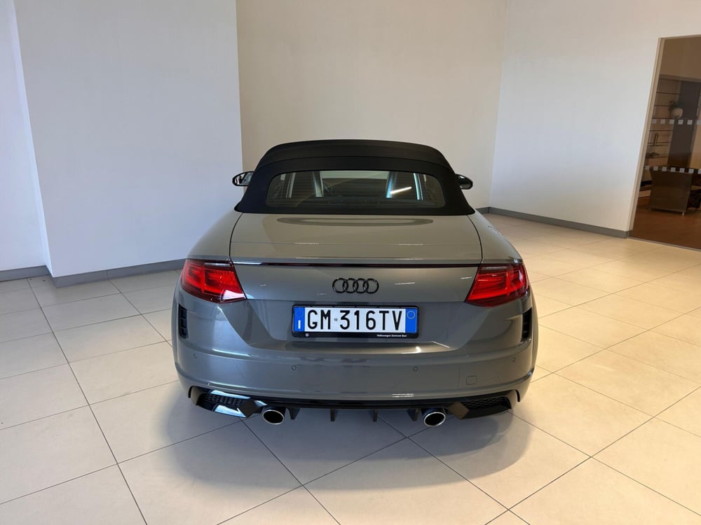 Audi TT Cabrio usata a Napoli (11)