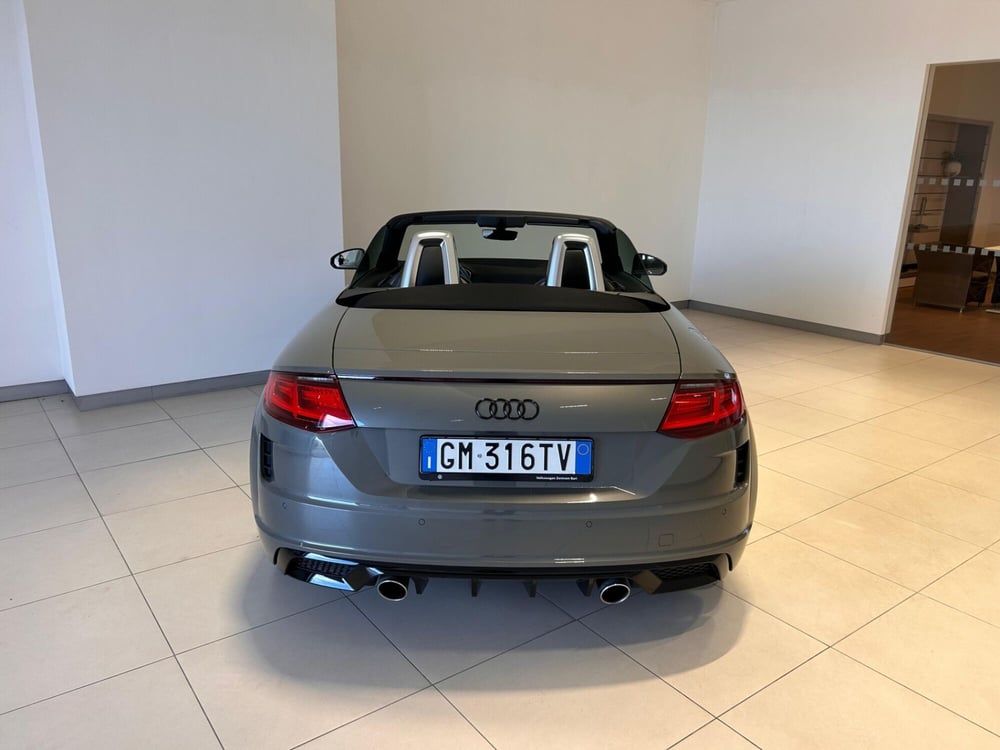Audi TT Cabrio usata a Napoli (12)