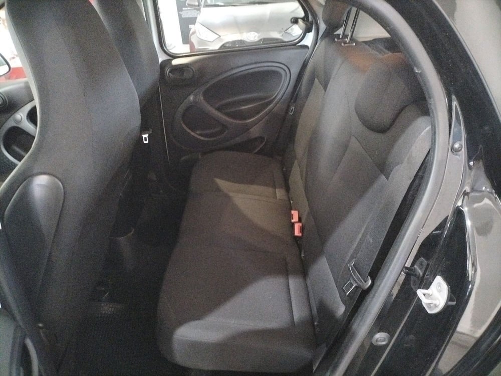 smart forfour usata a Brindisi (16)