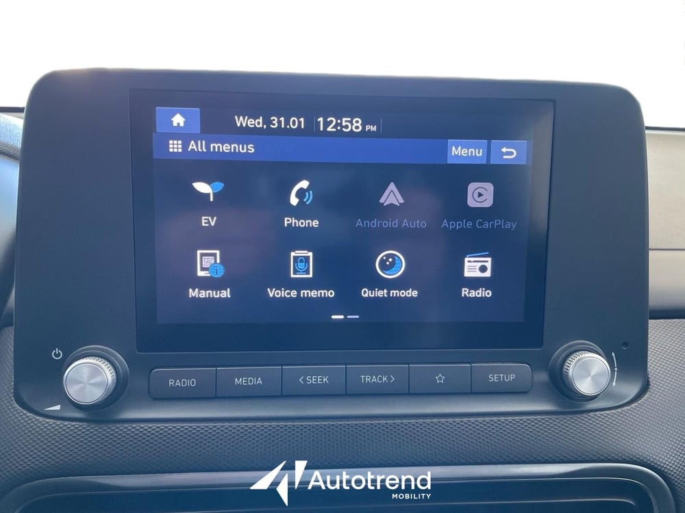 Hyundai Kona usata a Bari (12)