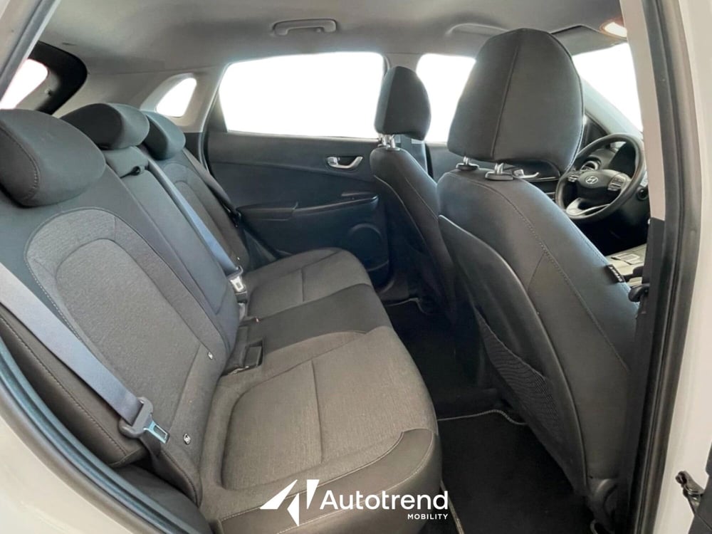 Hyundai Kona usata a Bari (19)