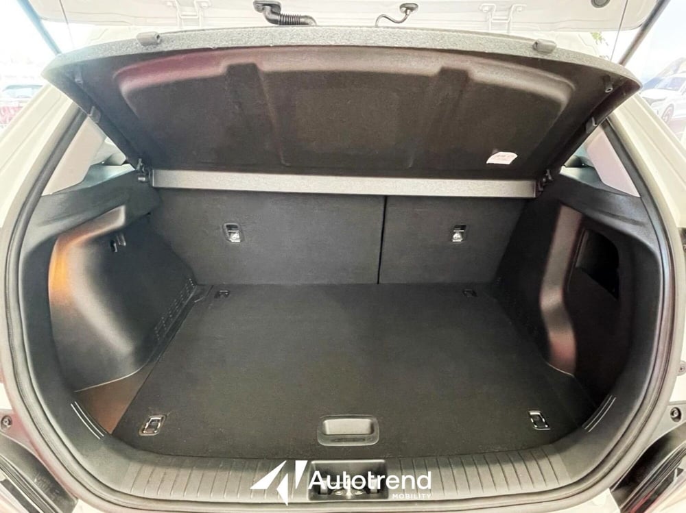 Hyundai Kona usata a Bari (20)
