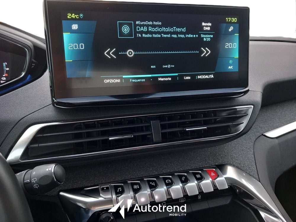 Peugeot 3008 usata a Bari (9)