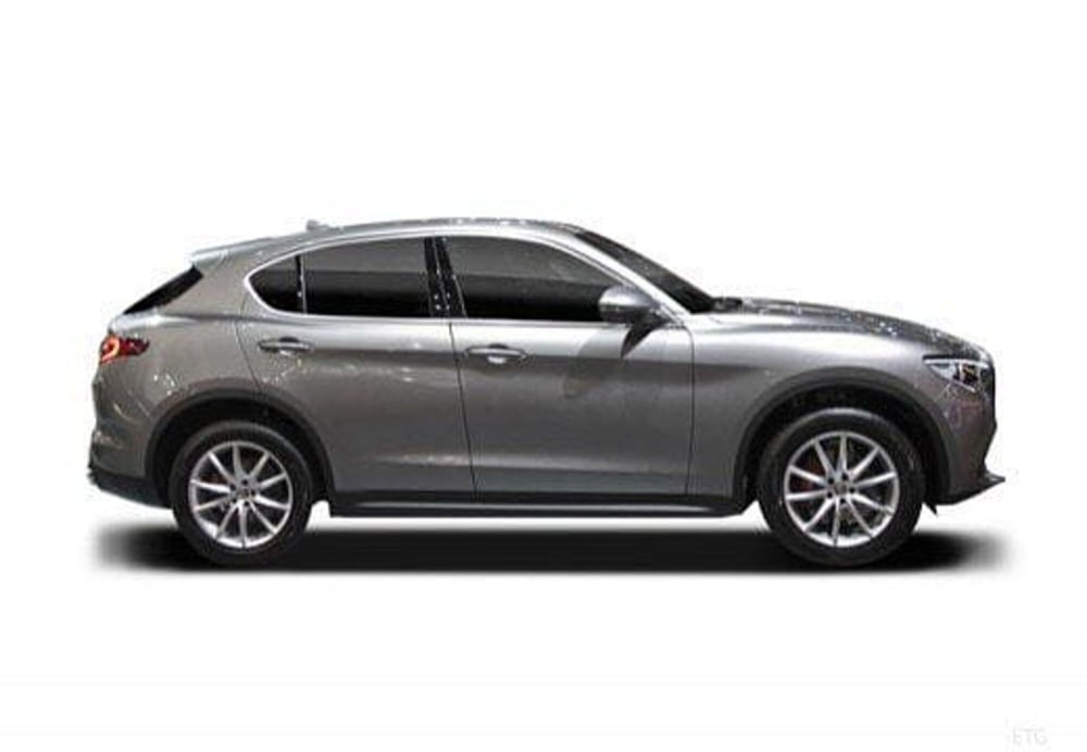 Alfa Romeo Stelvio usata a Potenza (11)
