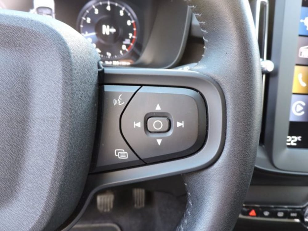 Volvo XC40 usata a Firenze (12)