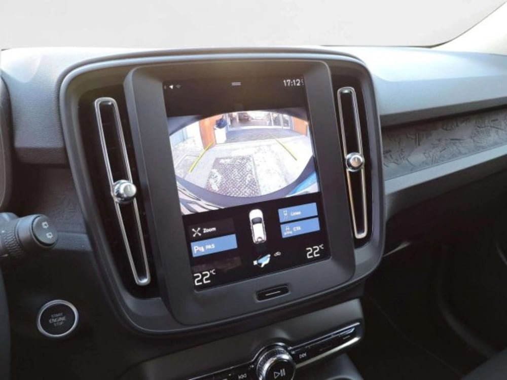 Volvo XC40 usata a Firenze (9)
