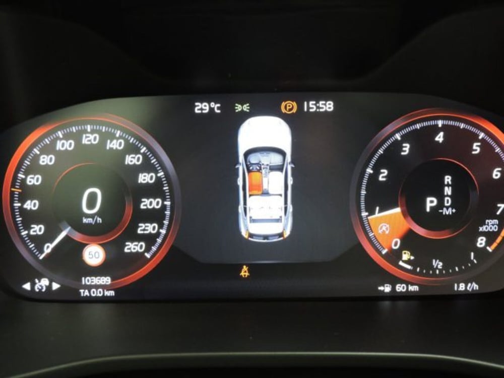 Volvo XC40 usata a Firenze (13)