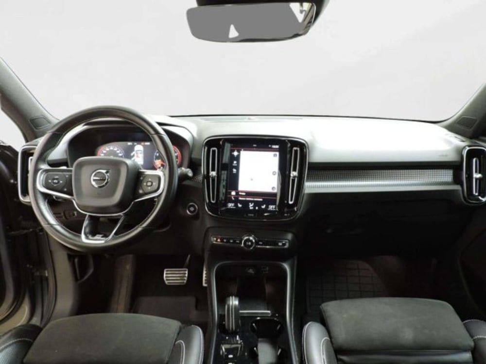 Volvo XC40 usata a Firenze (15)