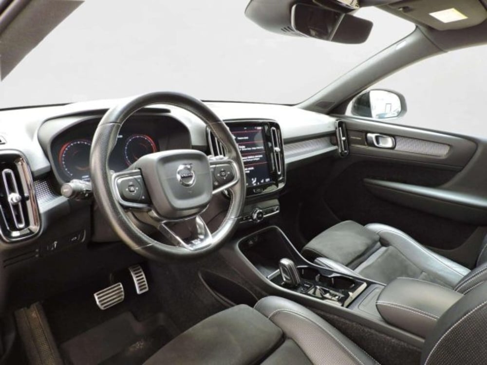 Volvo XC40 usata a Firenze (9)