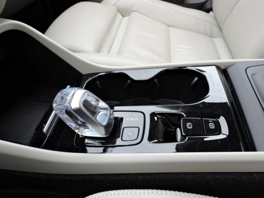 Volvo XC40 usata a Firenze (17)