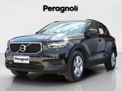 Volvo XC40 T2 Momentum Core del 2021 usata a Firenze