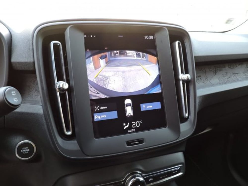 Volvo XC40 usata a Firenze (9)