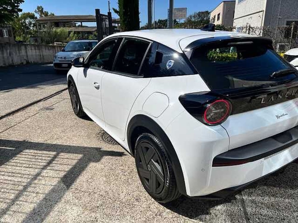 Lancia Ypsilon nuova a Roma (4)