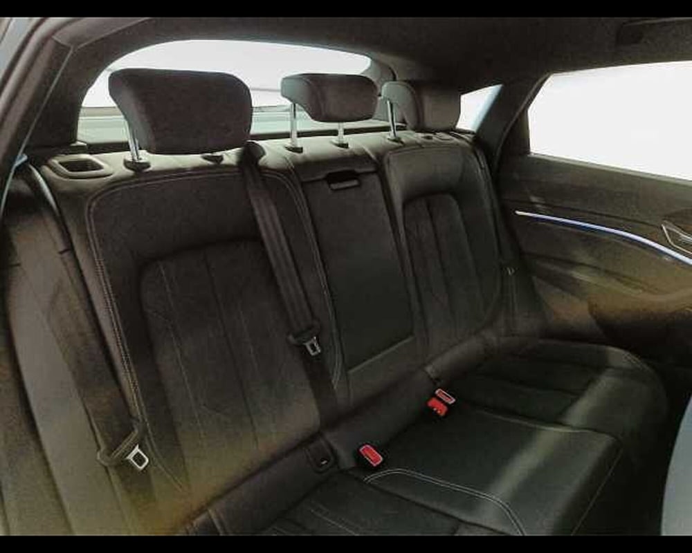 Audi Q8 Sportback usata a Roma (9)