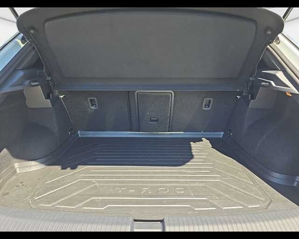 Volkswagen T-Roc usata a Roma (11)