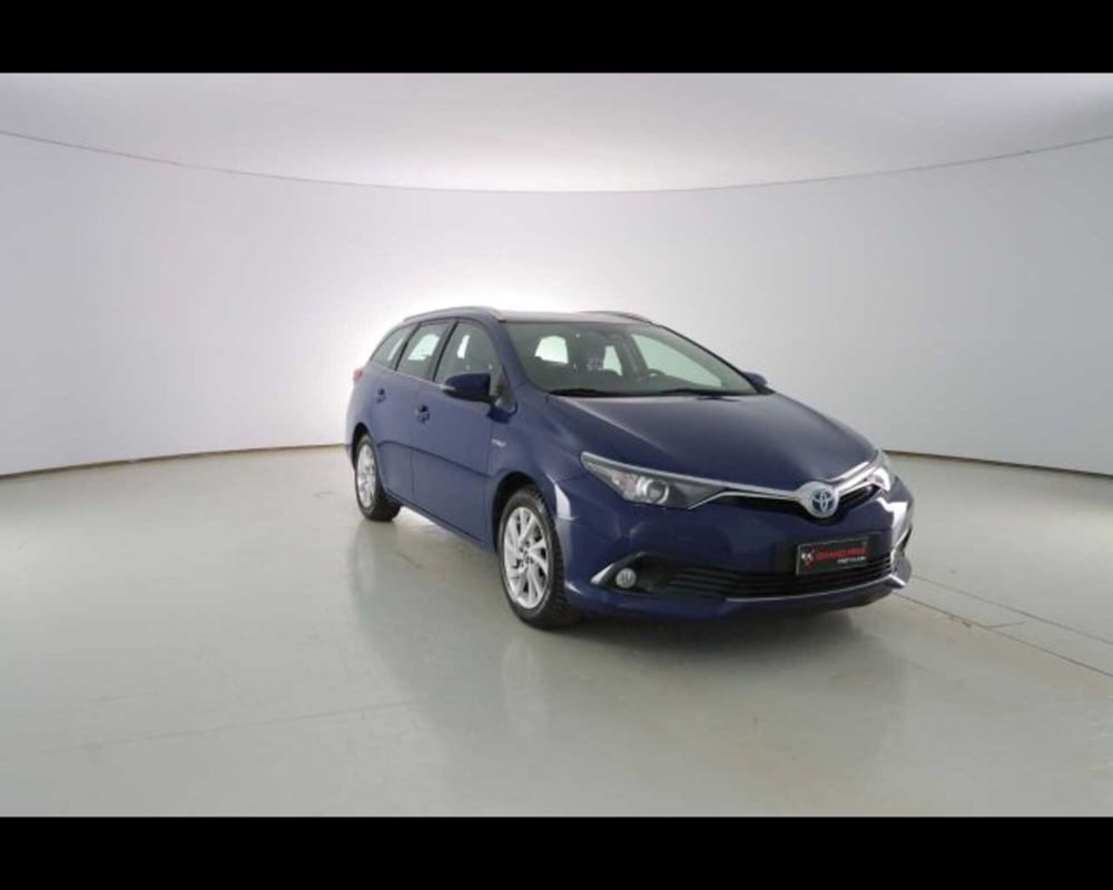 Toyota Corolla Touring Sports usata a Bologna (3)