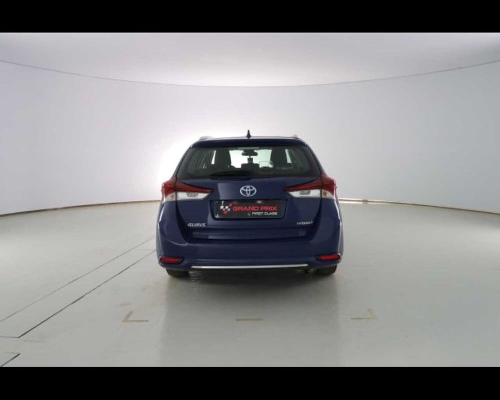 Toyota Corolla Touring Sports usata a Bologna (6)