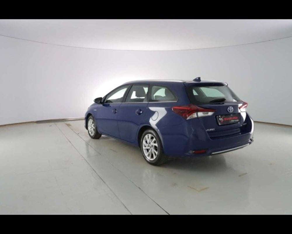 Toyota Corolla Touring Sports usata a Bologna (7)