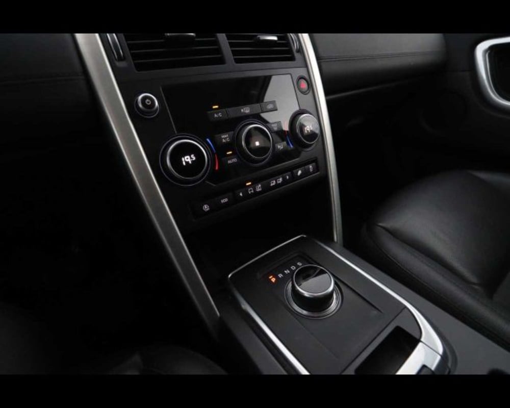 Land Rover Discovery Sport usata a Bologna (15)