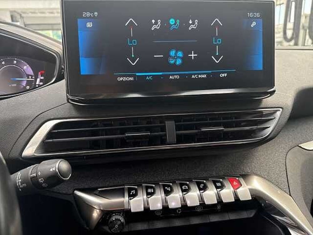 Peugeot 3008 usata a Napoli (17)
