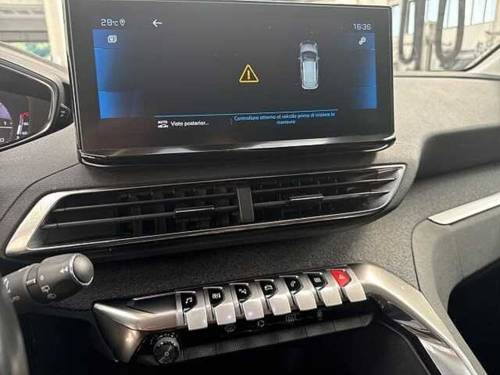 Peugeot 3008 usata a Napoli (18)