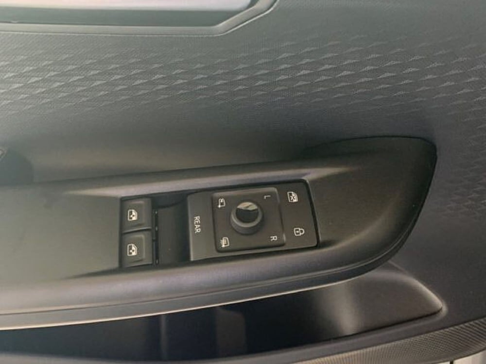 Cupra Born usata a Vicenza (10)