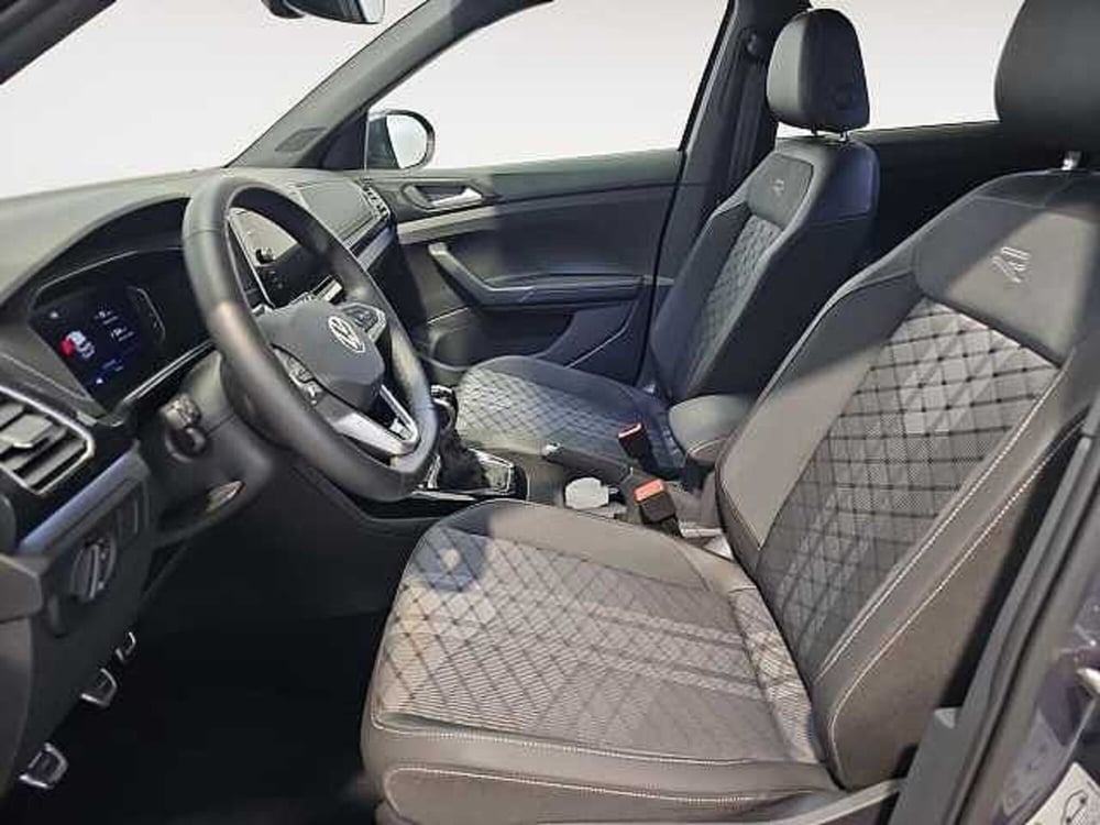 Volkswagen T-Cross usata a Lecco (12)