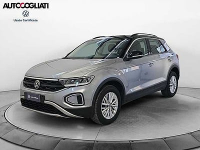 Volkswagen T-Roc 2.0 tdi Life 150cv dsg del 2023 usata a Brivio