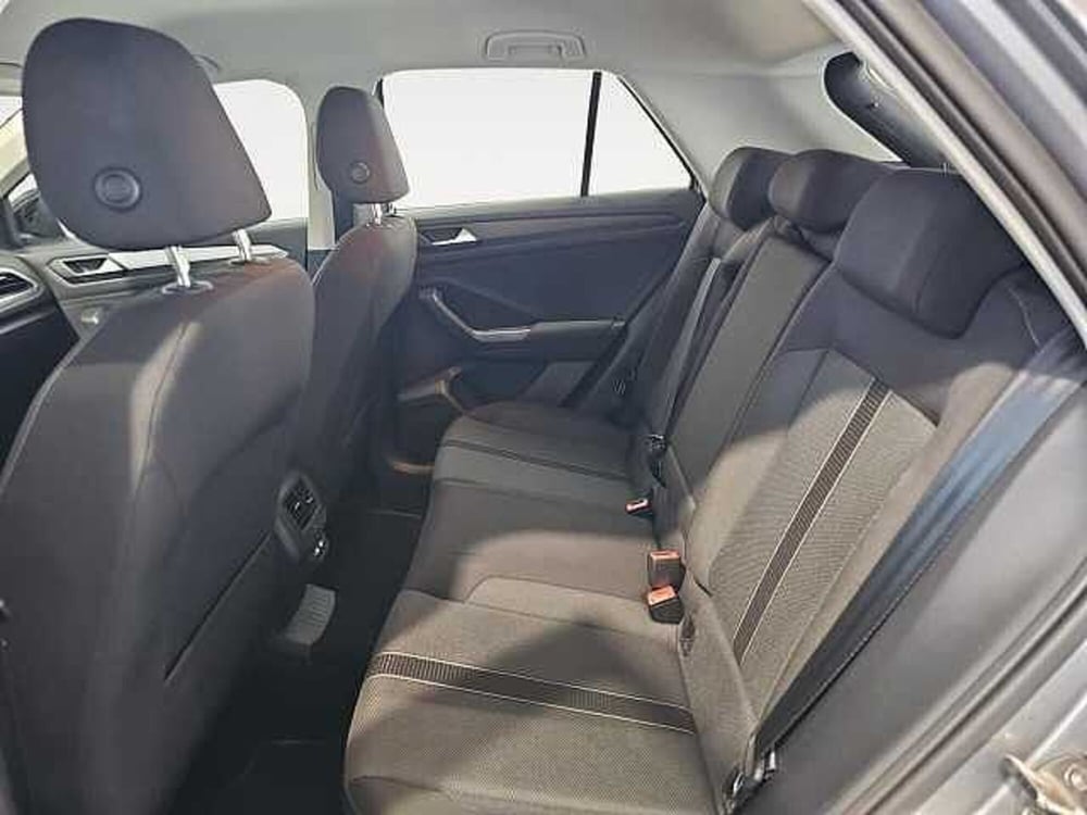 Volkswagen T-Roc usata a Lecco (13)