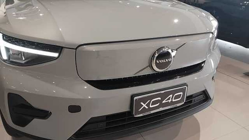 Volvo EX40 nuova a Milano (15)