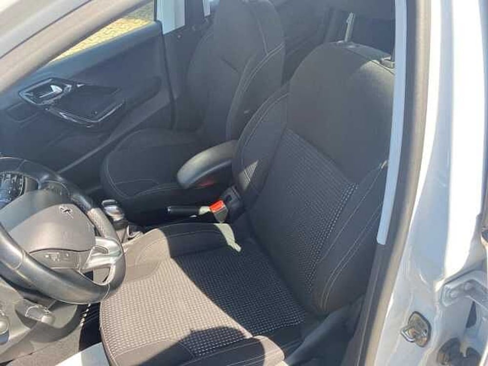 Peugeot 208 usata a Torino (12)