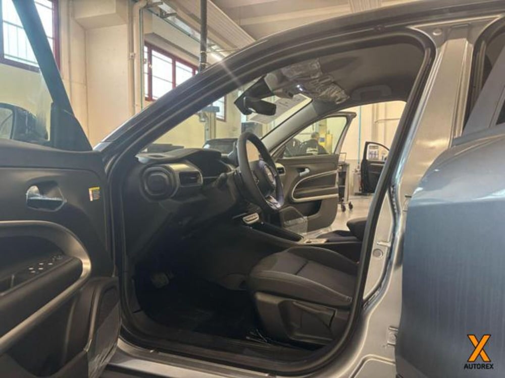 Jeep Avenger nuova a Varese (16)