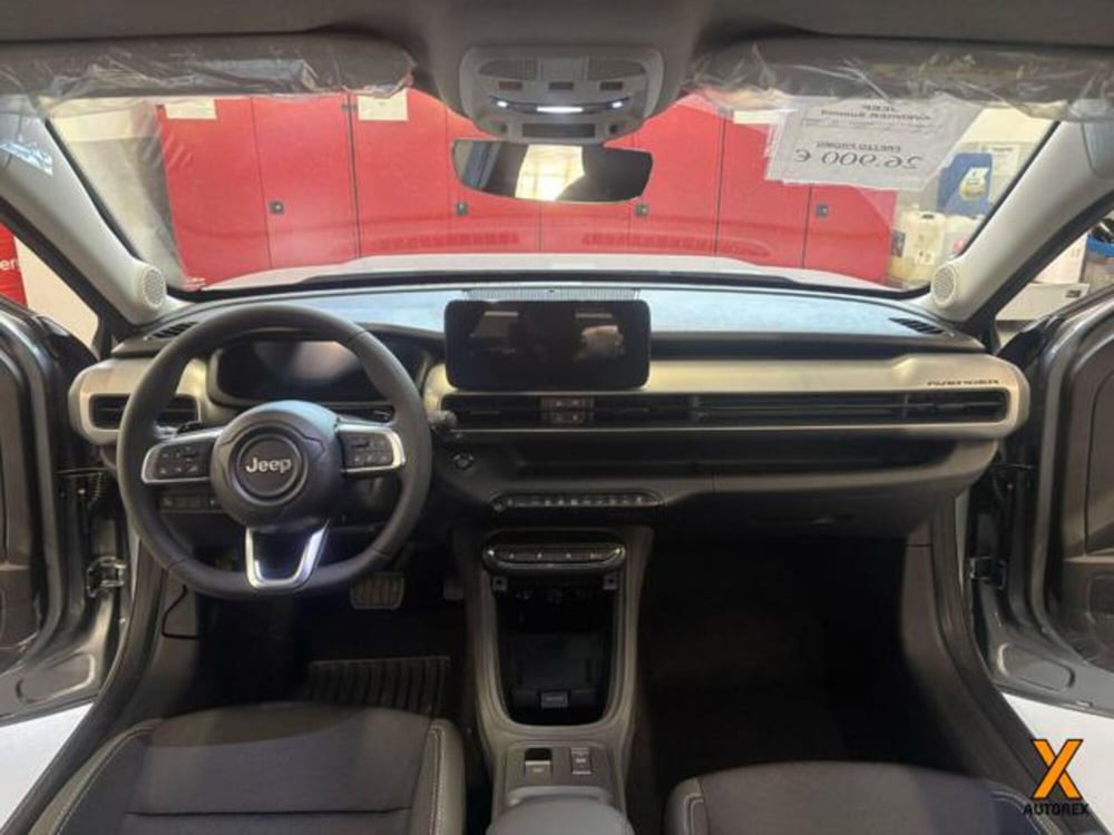 Jeep Avenger nuova a Varese (17)