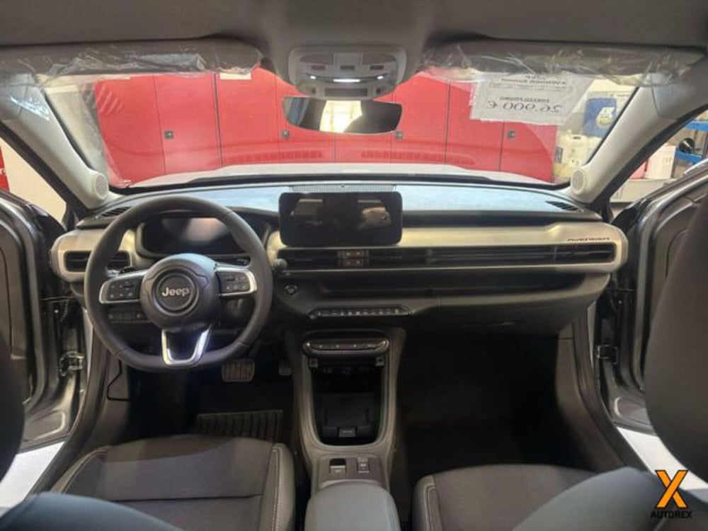 Jeep Avenger nuova a Varese (18)