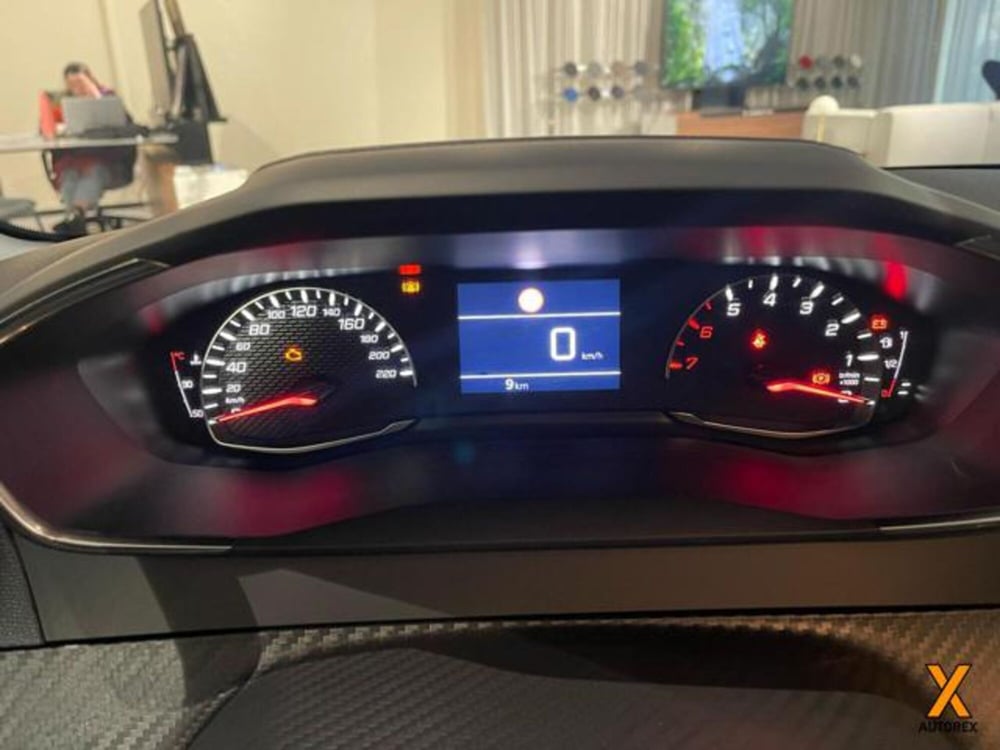 Peugeot 208 nuova a Varese (17)