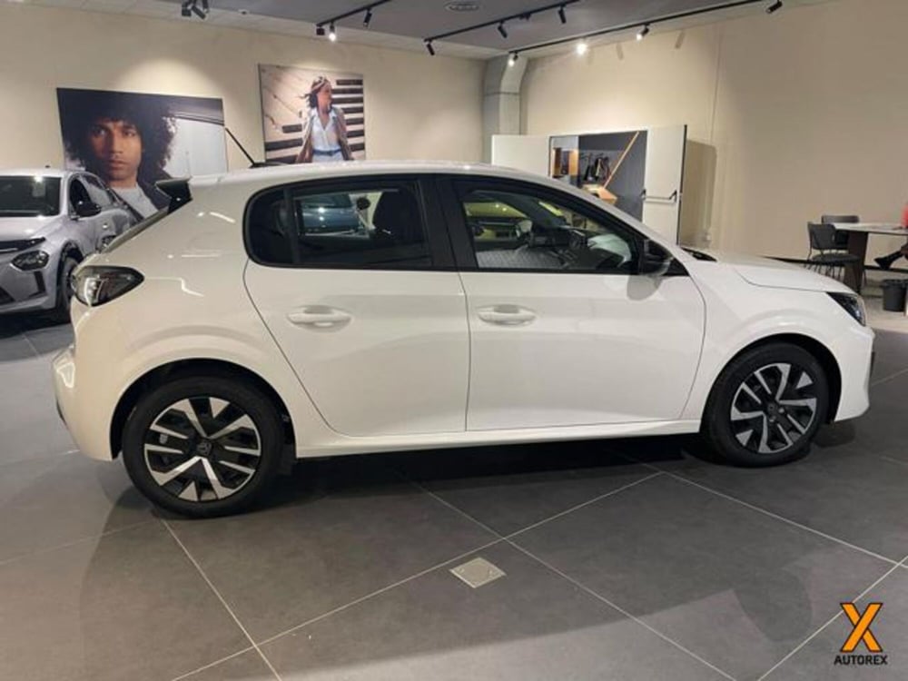 Peugeot 208 nuova a Varese (6)